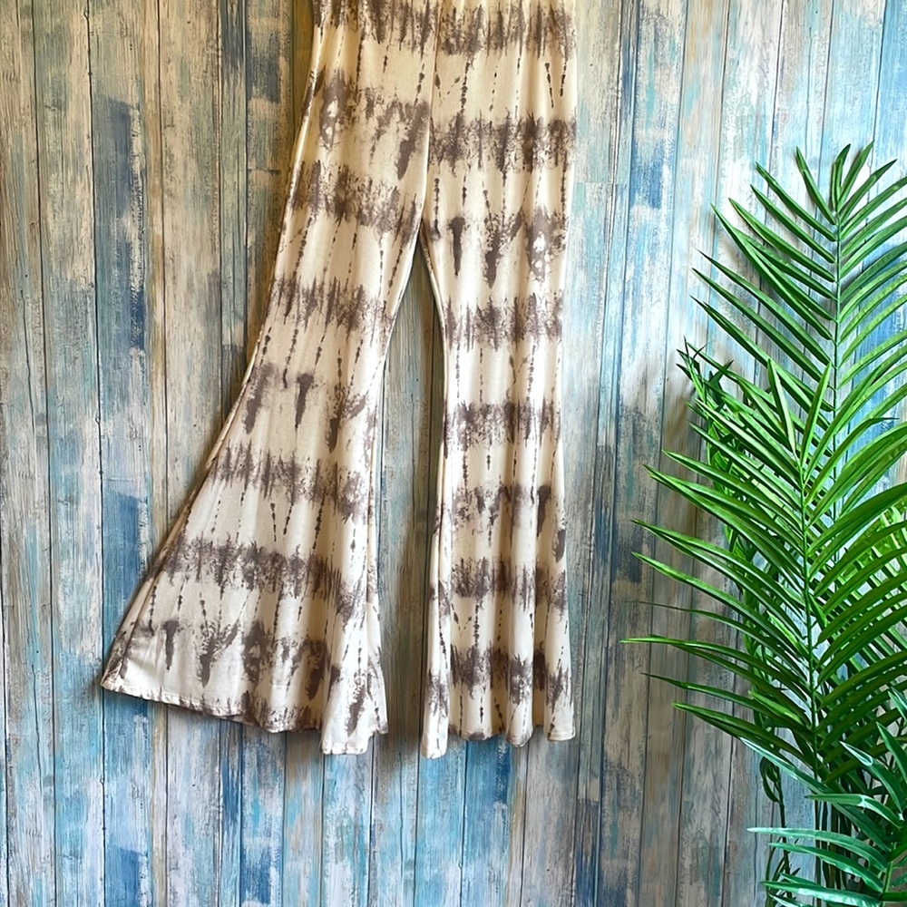 Flare tie-dyed pants